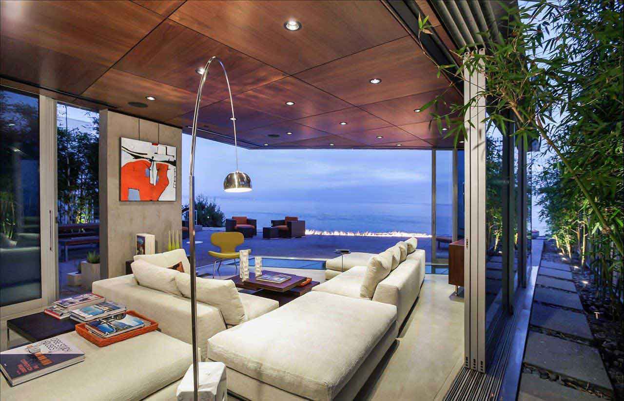 Residential tower and apartments in Dubai